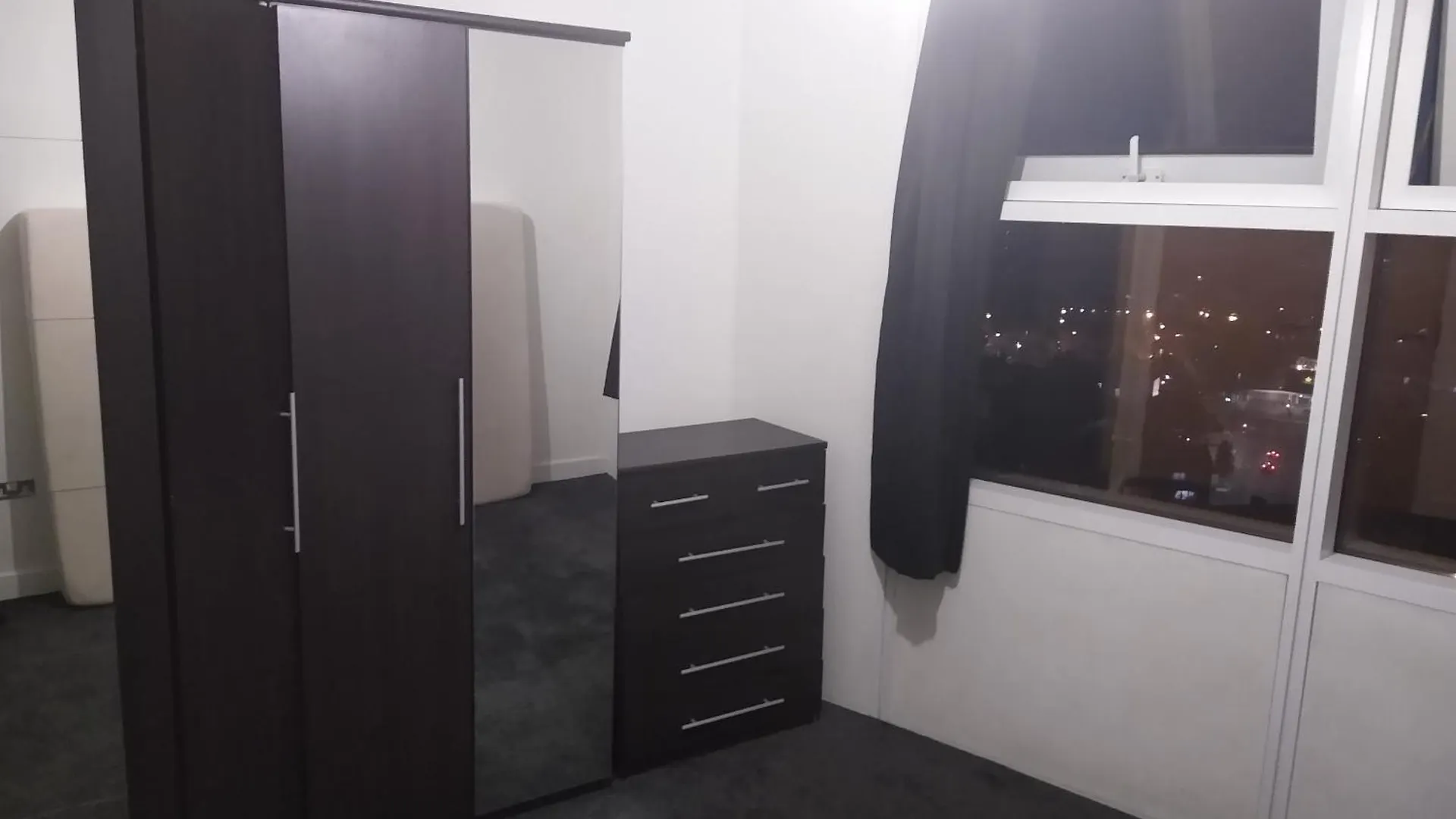 Room In Luxurious Penthouse Apartment London